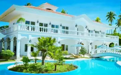 Tropical Beachfront Luxury Villa